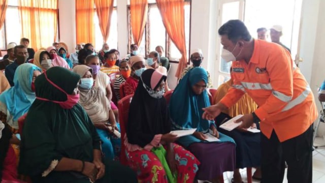 Program NHM Peduli Untuk Anak Yatim, Yatim Piatu serta Dhuafa di Lingkar Tambang, Kabupaten Halmahera Utara